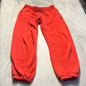 FP Free People movement sprint to the finish jogger sweatpants. XS. Washed red.
